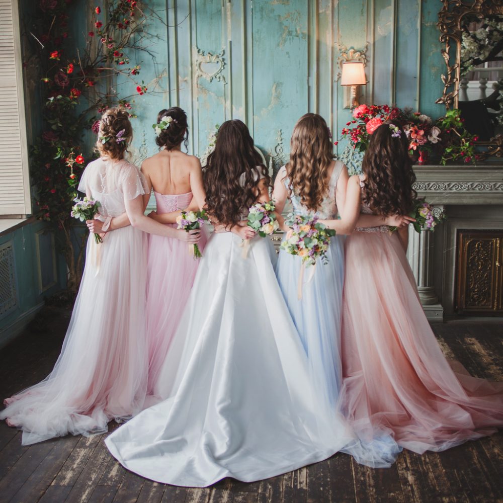 7 Trend Warna Pakaian Bridesmaid Chic untuk Perkahwinan Moden