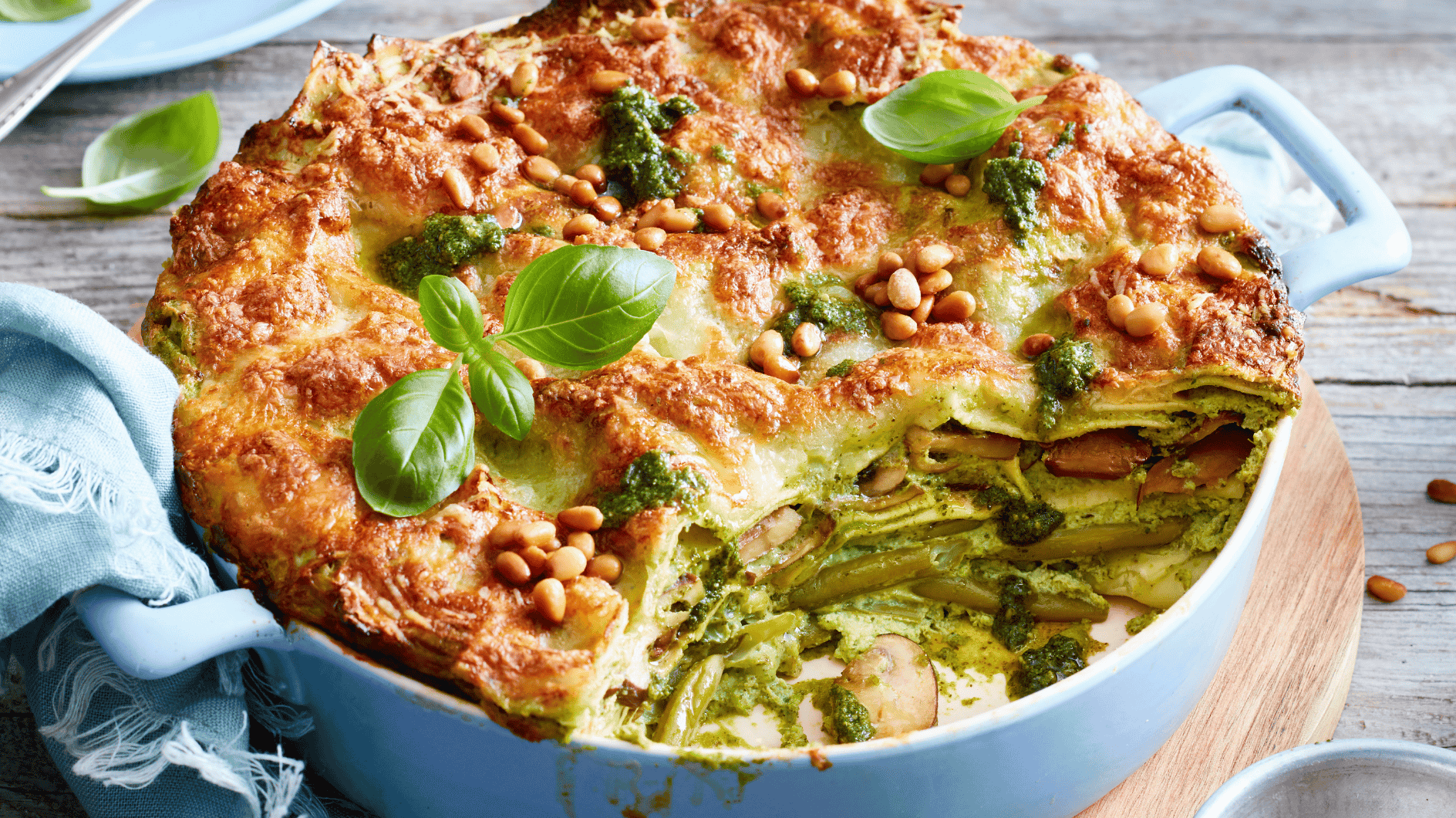 Pesto Lasagne: ตัวแปรสีเขียวของรสชาติคลาสสิกอร่อยมาก